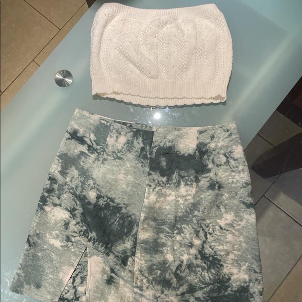 Super cute set can be sold separately